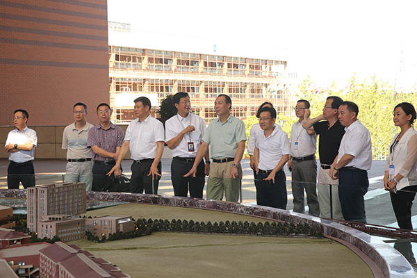 1500532436234757NG35.jpg BR1Y2715.JPG